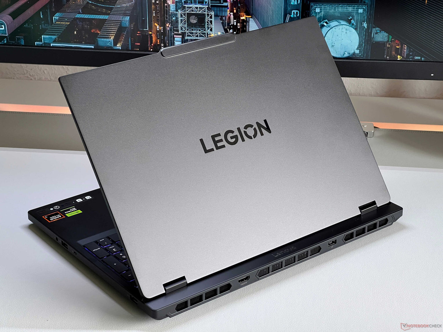 Lenovo Legion 5 15IAX10 83F00072ED Gaming Laptop | Core Ultra 9 275HX | RTX 5070 8GB | 32GB DDR5 | 1TB SSD | OLED 165Hz | 3Y Warranty